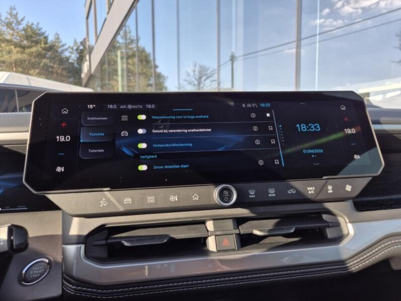 
								Jeep Compass FIRST EDITION full									