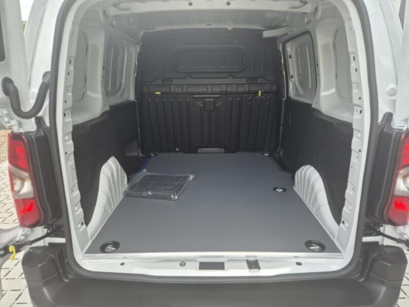
								Fiat Doblo L1 CLUB full									