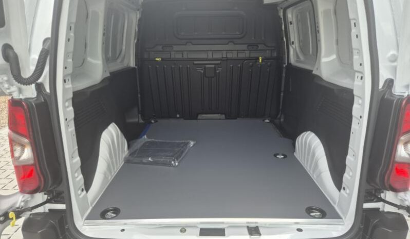 
								Fiat Doblo L1 CLUB full									