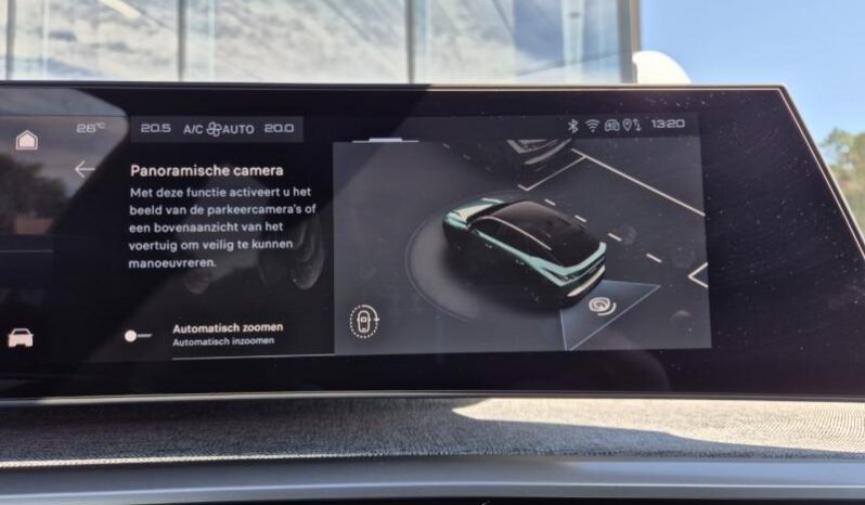 
								Peugeot 3008 GT full									