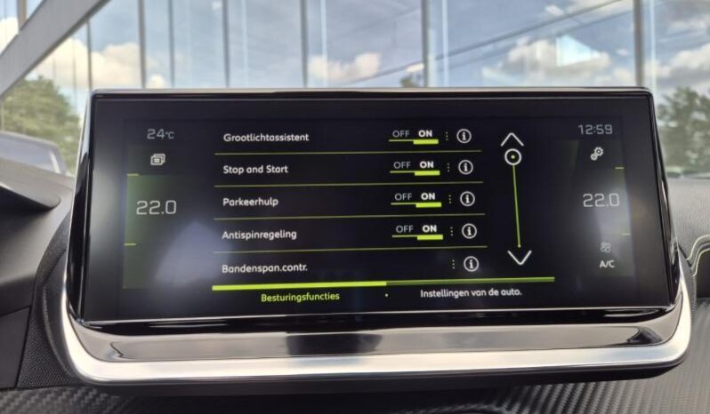 
								Peugeot 208 GT PANO 130 PK full									