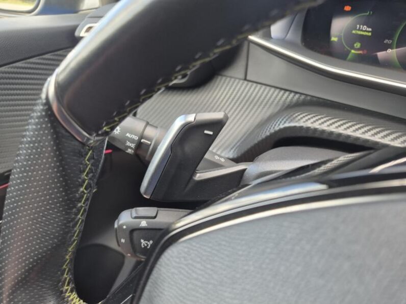 
								Peugeot 208 GT PANO 130 PK full									