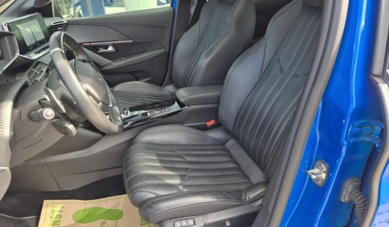 
								Peugeot 208 GT PANO 130 PK full									