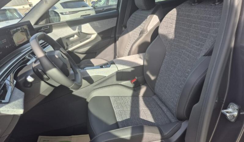 
								Peugeot 3008 ALLURE full									
