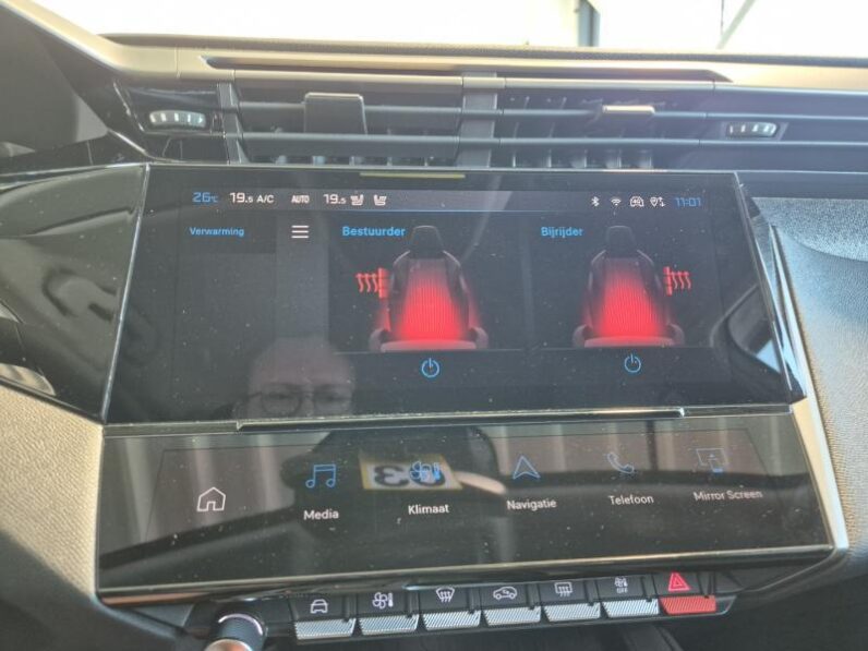 
								Peugeot 308 ALLURE full									