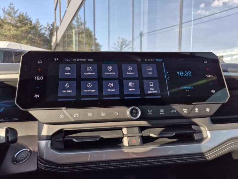 
								Jeep Compass FIRST EDITION full									