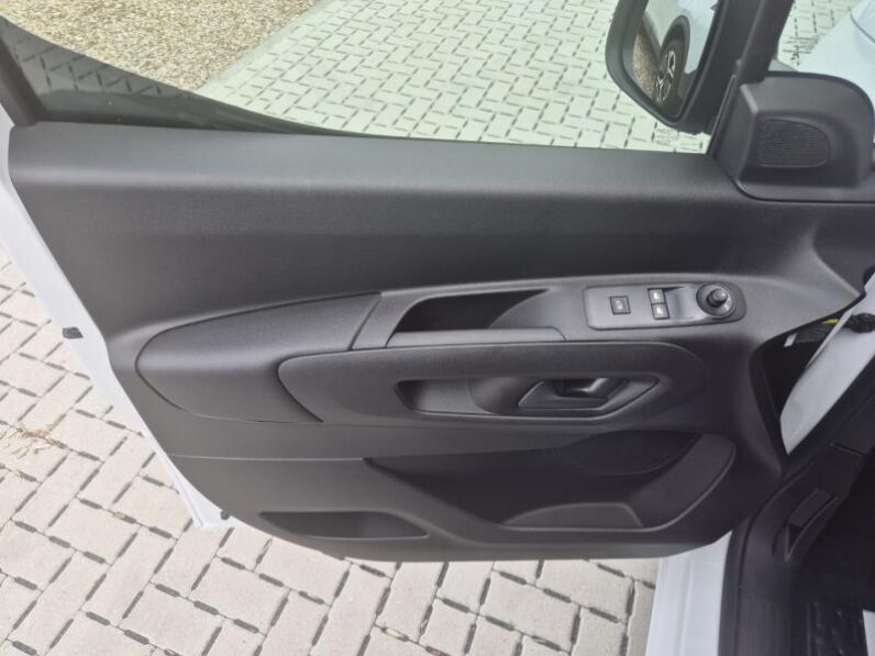 
								Fiat Doblo L1 CLUB full									
