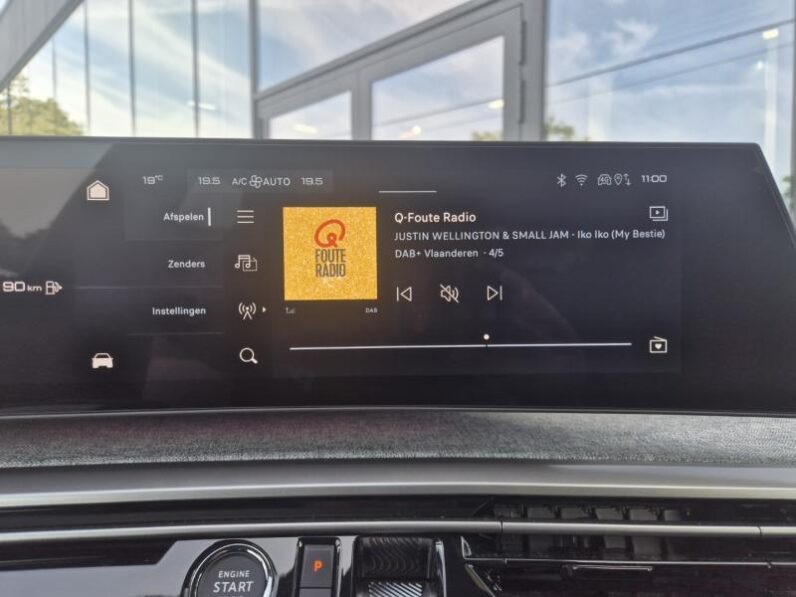 
								Peugeot 3008 ALLURE full									