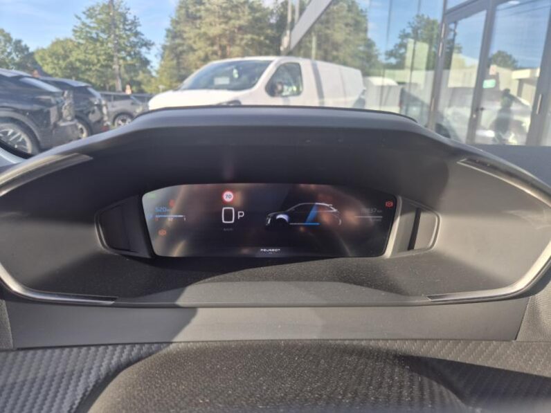 
								Peugeot 208 ALLURE full									