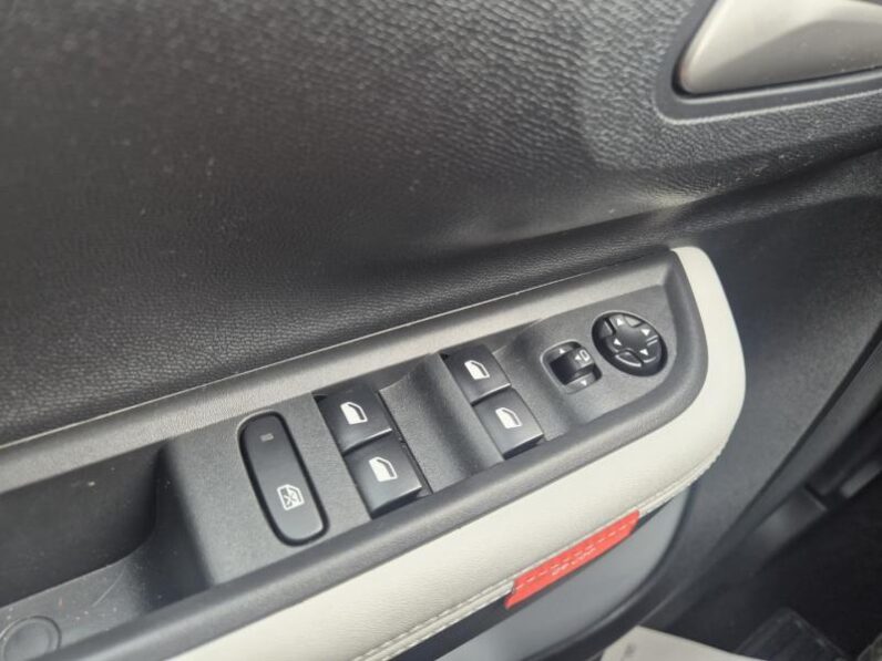 
								Citroen C3 MAX full									