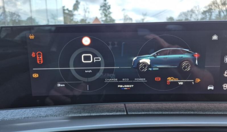
								Peugeot 3008 GT full									