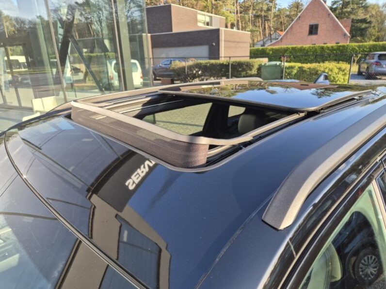 
								Jeep Compass FIRST EDITION full									