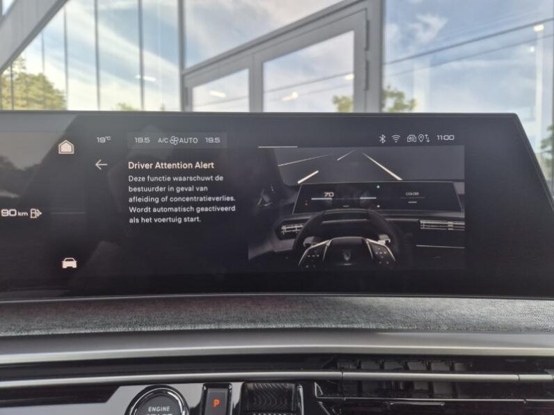 
								Peugeot 3008 ALLURE full									