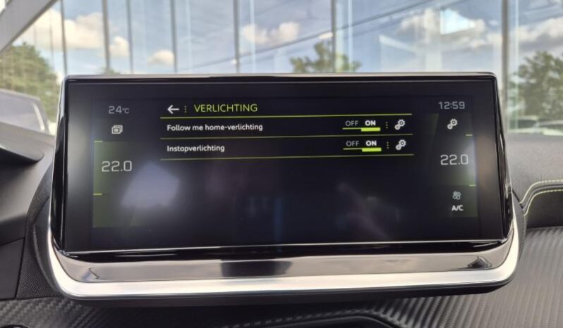 
								Peugeot 208 GT PANO 130 PK full									
