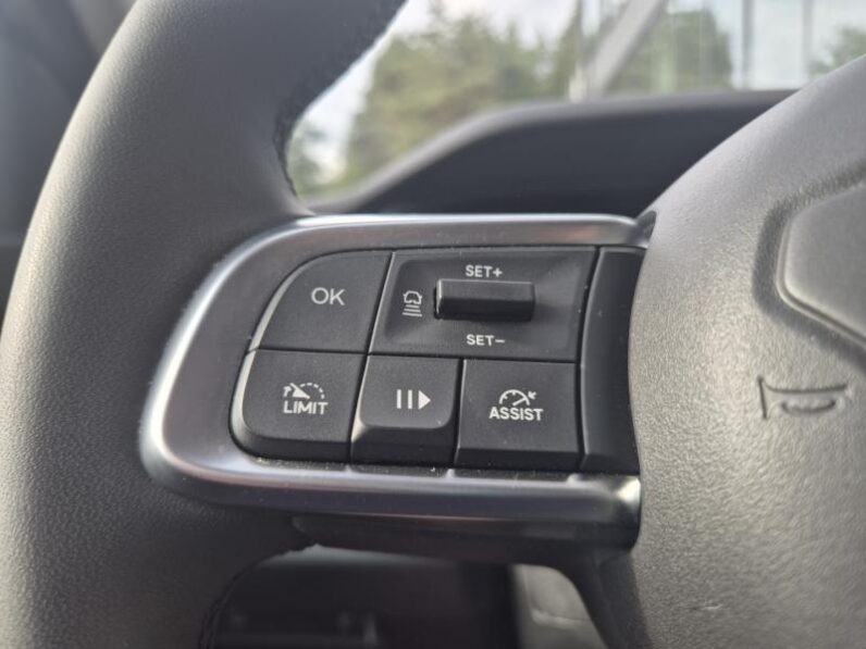 
								Jeep Avenger ALTITUDE full									