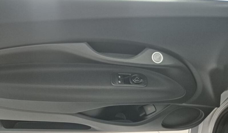 
								Fiat 500 ICON full									