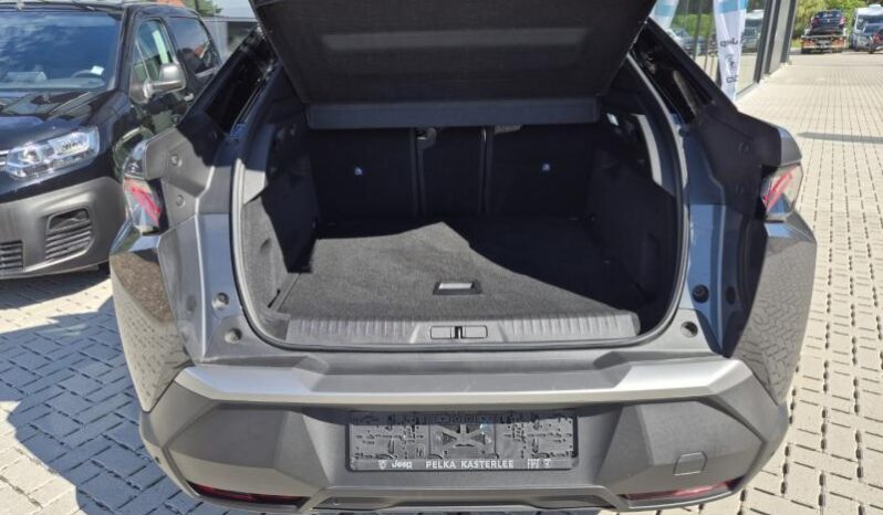 
								Peugeot 3008 GT full									